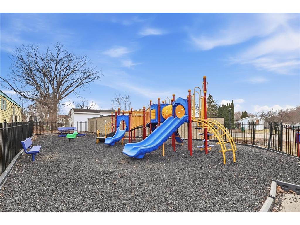 2679 Alissa Lane Maplewood MN 55119 7039018 image11