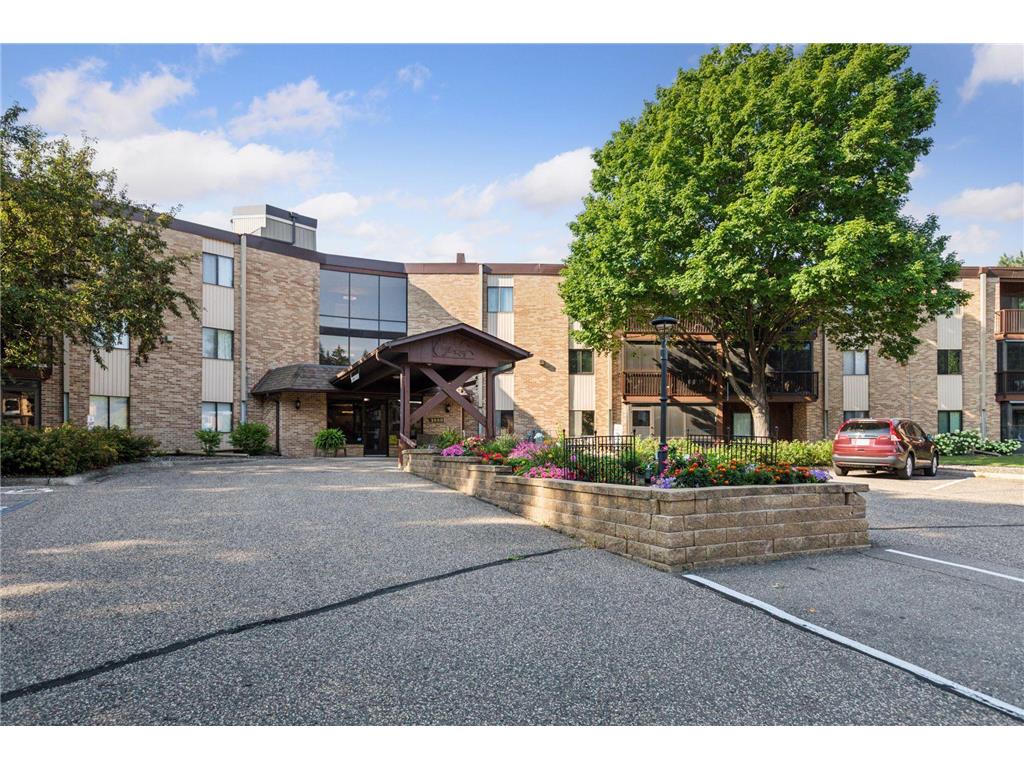 2680 Oxford Street N #101 Roseville MN 55113 6772433 image1