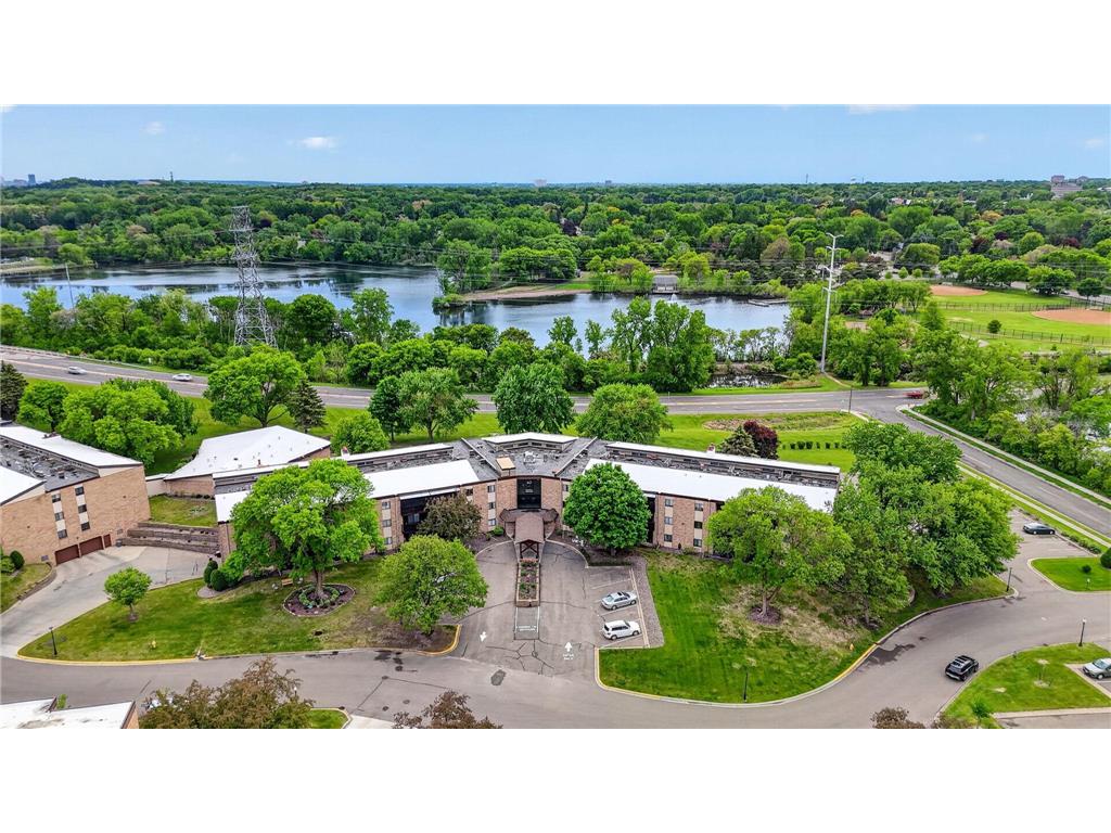 2680 Oxford Street N #108 Roseville MN 55113 7076679 image1