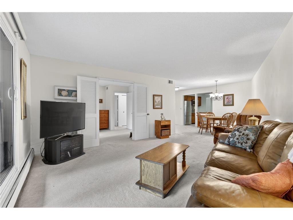 2680 Oxford Street N #108 Roseville MN 55113 7076679 image4