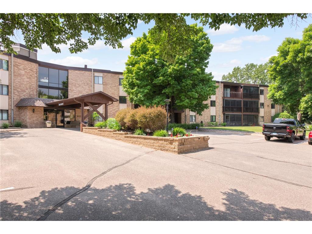 2680 Oxford Street N #112 Roseville MN 55113 6369935 image1