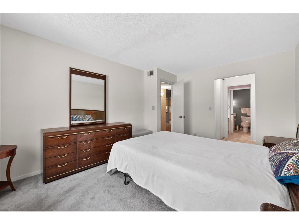 2680 Oxford Street N #125 Roseville MN 55113 7013602 image19