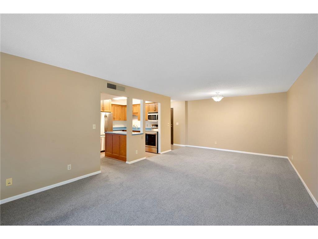 2680 Oxford Street N #126 Roseville MN 55113 6802198 image7