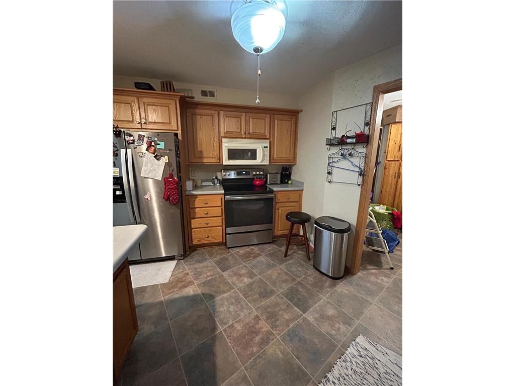 2680 Oxford Street N #140 Roseville MN 55113 - Bennett 7106477 image9
