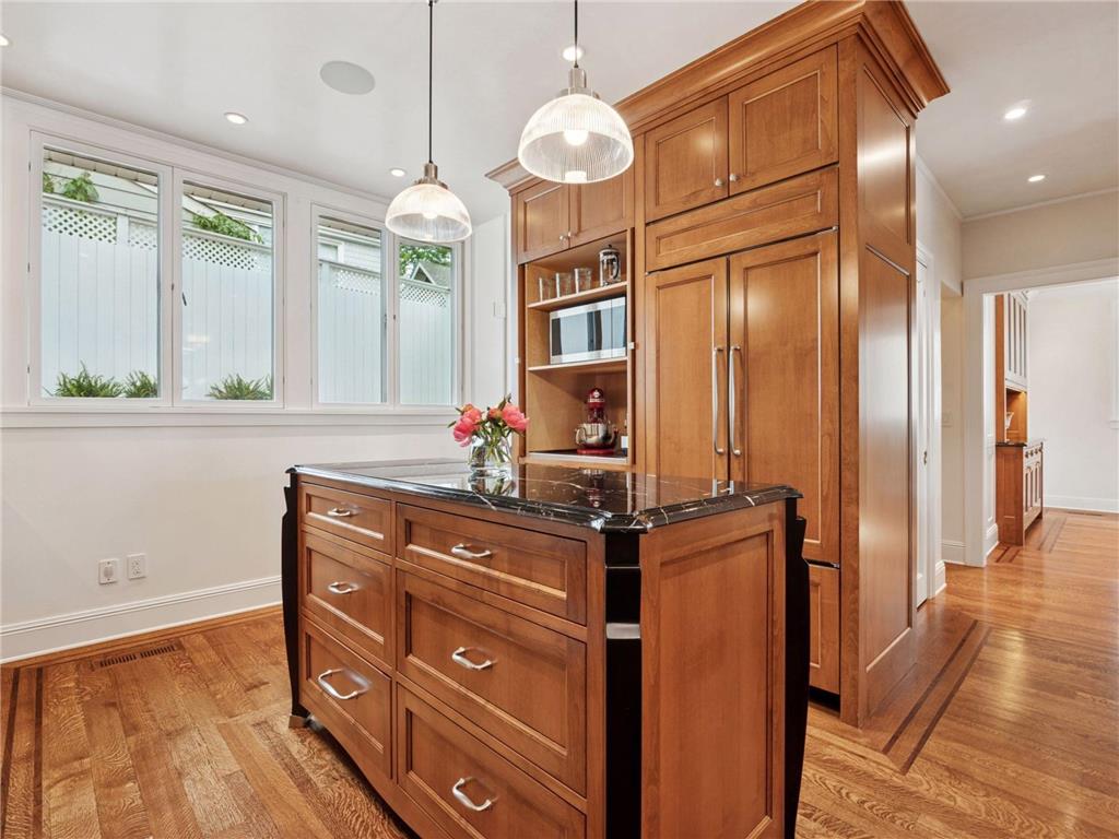 2683 E Lake Of The Isles Parkway Minneapolis MN 55408 - Lake of the Isles 6719204 image16