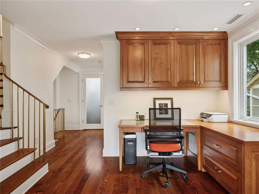 2683 E Lake Of The Isles Parkway Minneapolis MN 55408 - Lake of the Isles 6719204 image21