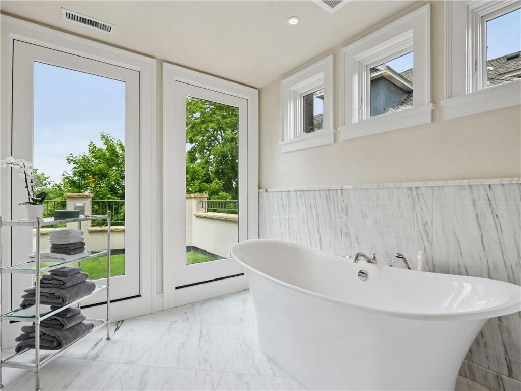 2683 E Lake Of The Isles Parkway Minneapolis MN 55408 - Lake of the Isles 6719204 image29