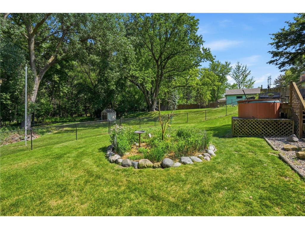 2686 Victoria Street N Roseville MN 55113 - Owasso 7110919 image29