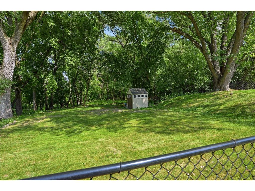 2686 Victoria Street N Roseville MN 55113 - Owasso 7110919 image33