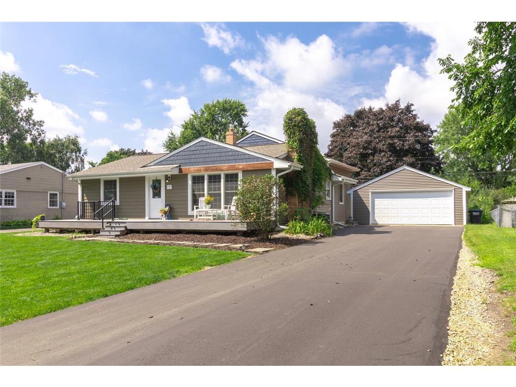 2687 Galtier Street Roseville MN 55113 6775436 image1