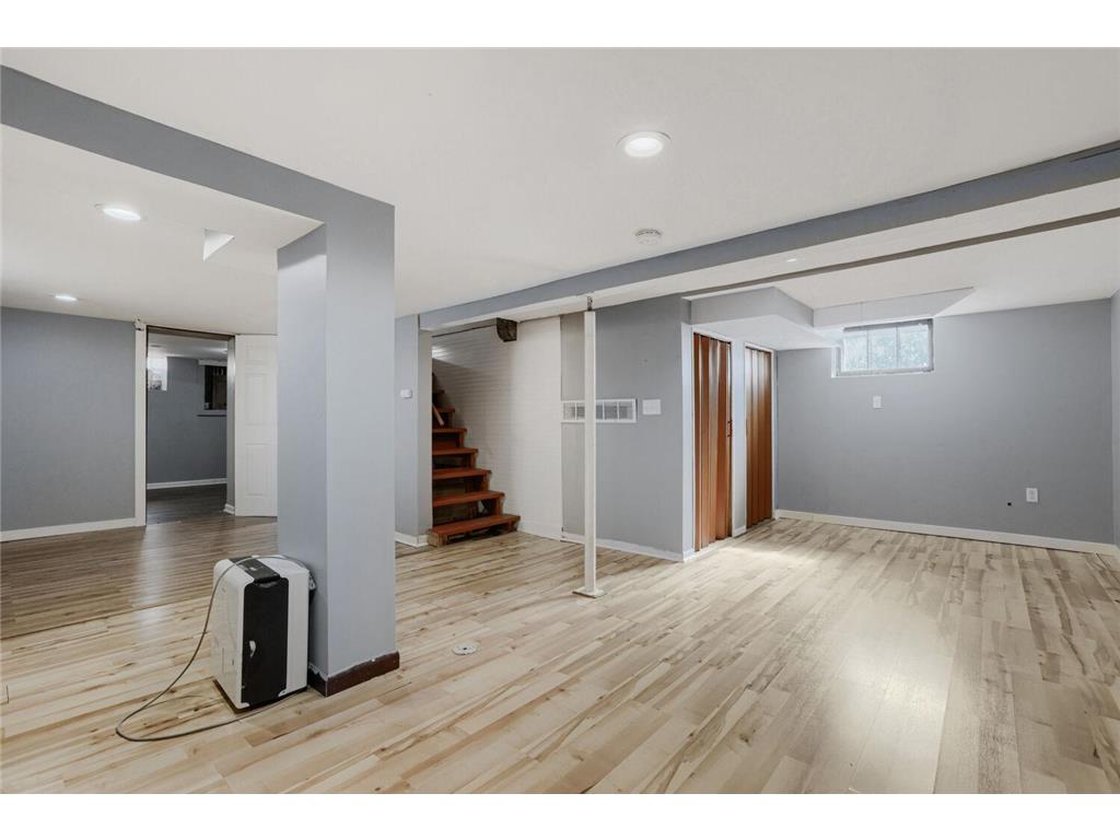 269 Annapolis Street E Saint Paul MN 55118 7076376 image11