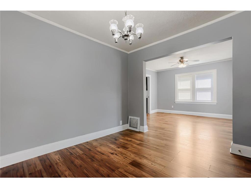 269 Annapolis Street E Saint Paul MN 55118 7076376 image3
