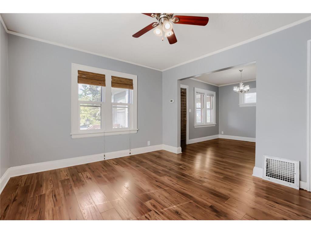 269 Annapolis Street E Saint Paul MN 55118 7076376 image4