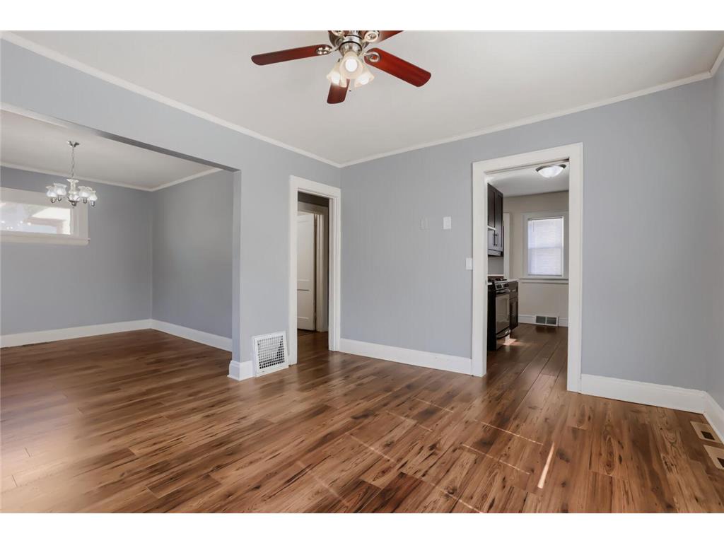 269 Annapolis Street E Saint Paul MN 55118 7076376 image5