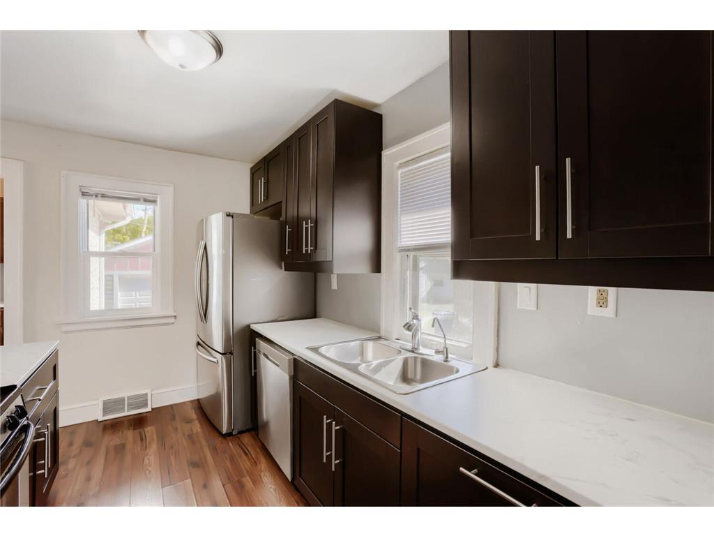 269 Annapolis Street E Saint Paul MN 55118 7076376 image8