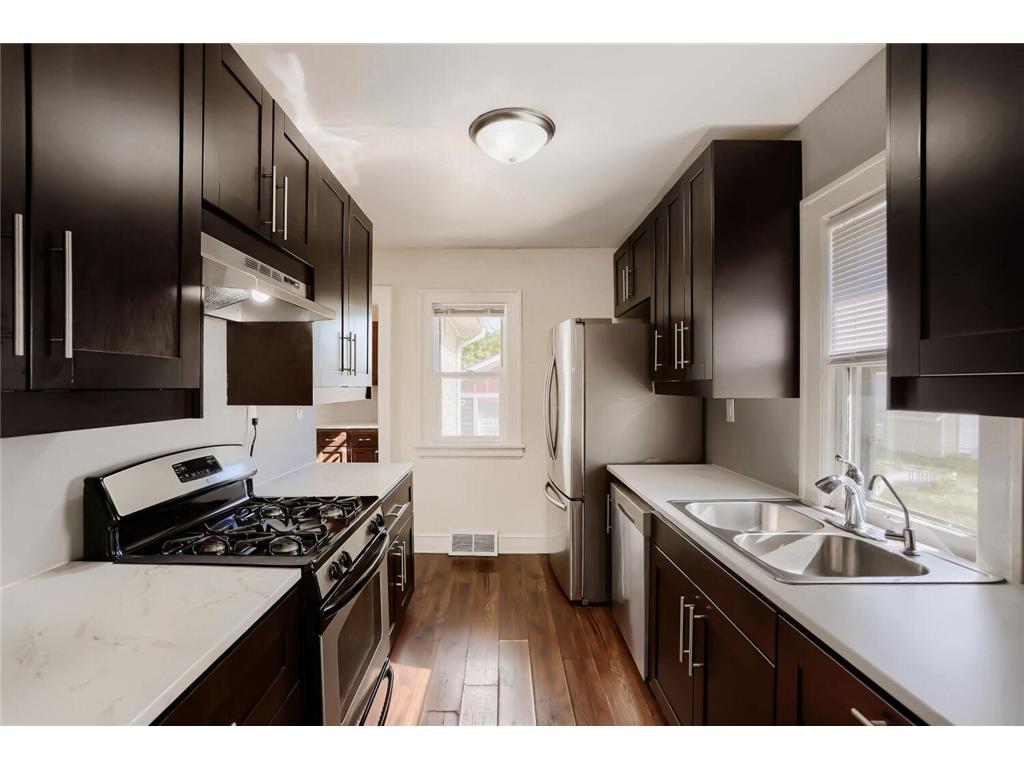 269 Annapolis Street E Saint Paul MN 55118 7076376 image9