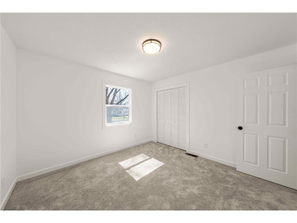269 Bridge Street Shoreview MN 55126 7048079 image10