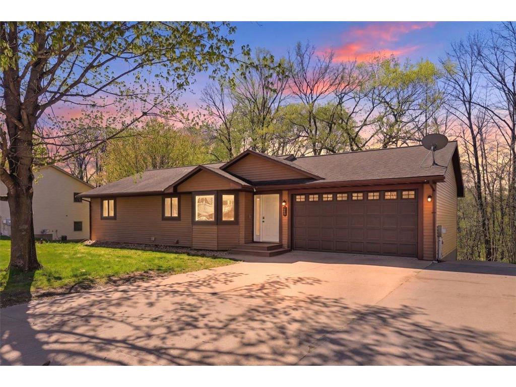 269 E Sunset Lane Ellsworth WI 54011 7064197 image1