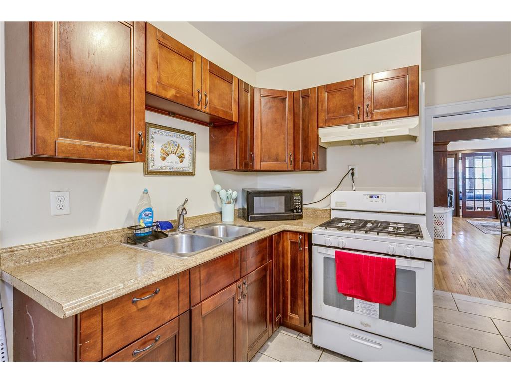 269 Oxford Street N Saint Paul MN 55104 6783039 image15