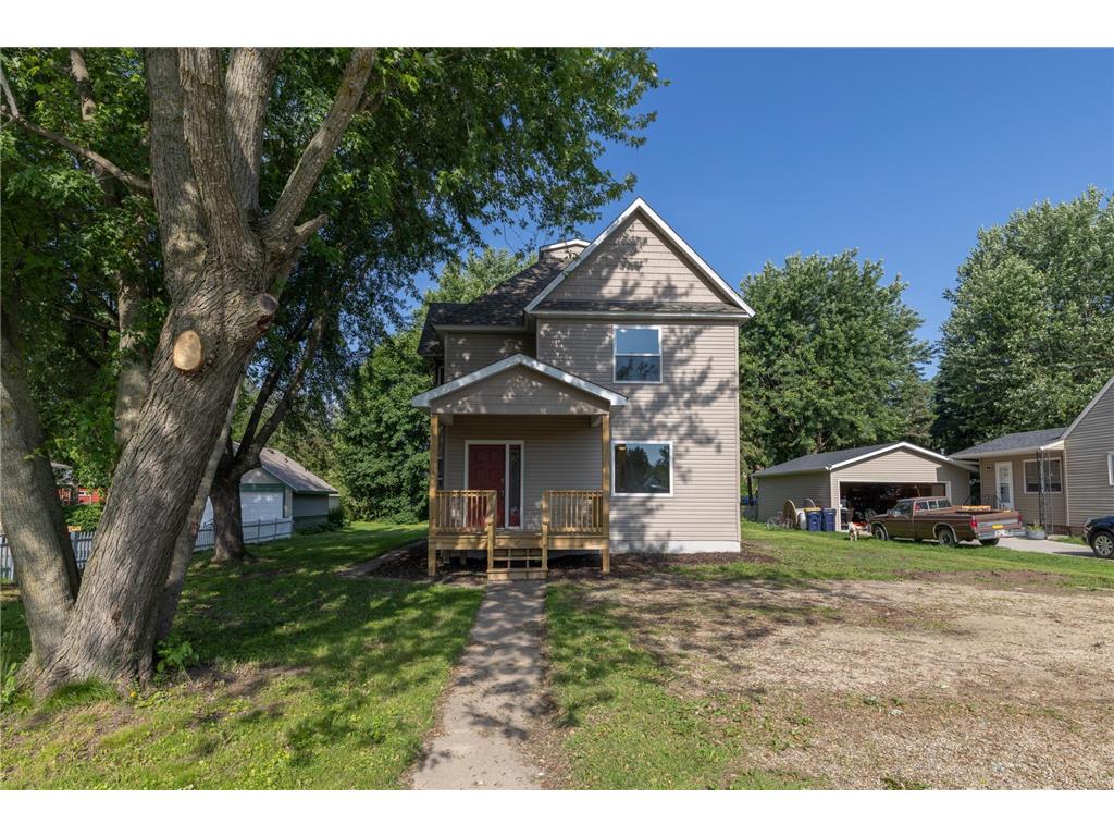 269 S Chestnut Street Ellsworth WI 54011 6743028 image1