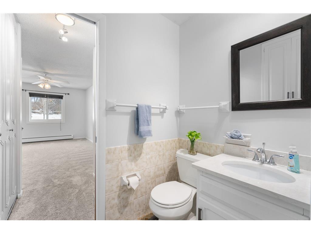 2690 Oxford Street N #209 Roseville MN 55113 7013060 image17