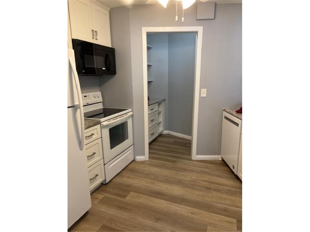 2690 Oxford Street N #209 Roseville MN 55113 7013060 image32