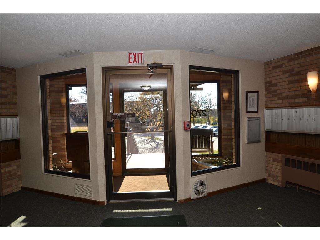 2690 Oxford Street N #209 Roseville MN 55113 7013060 image8