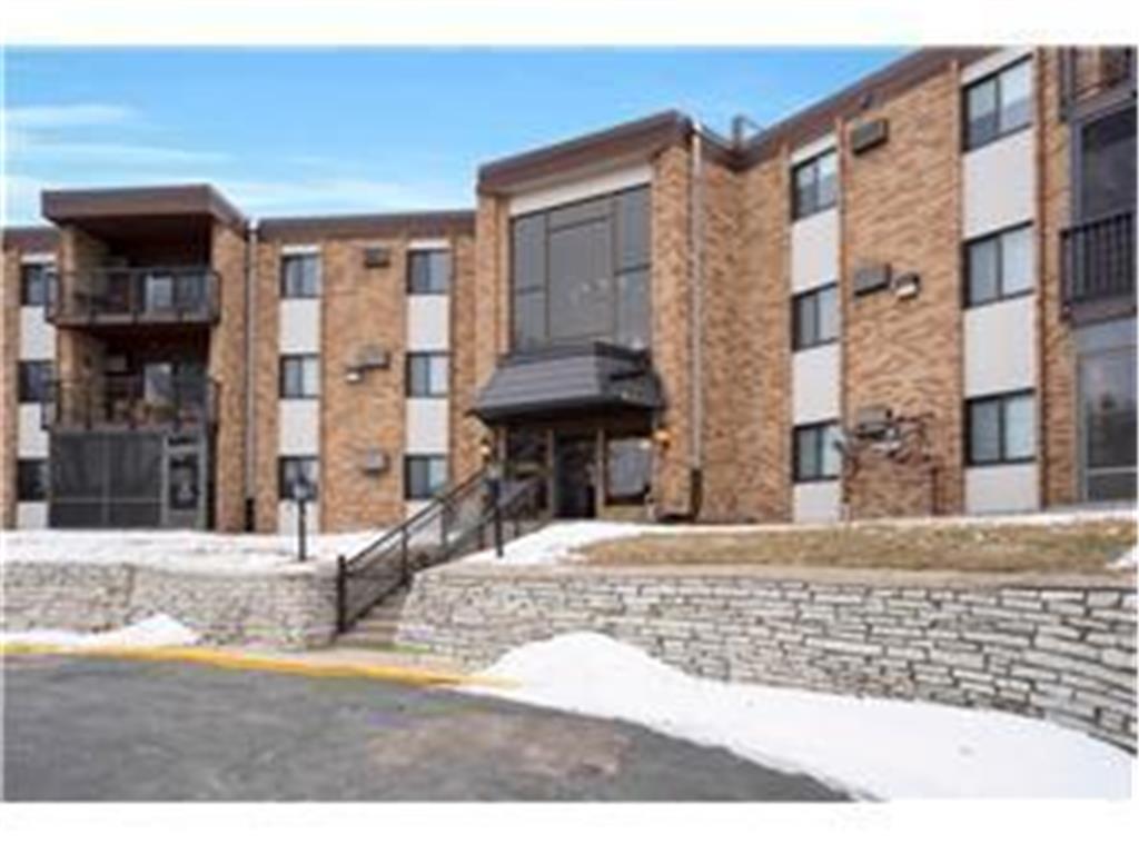 2690 Oxford Street N #210 Roseville MN 55113 6483828 image1