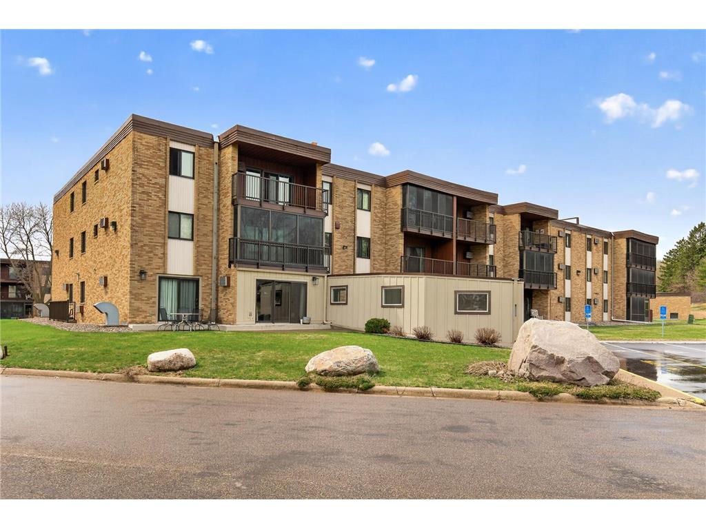2690 Oxford Street N #239 Roseville MN 55113 7057012 image1