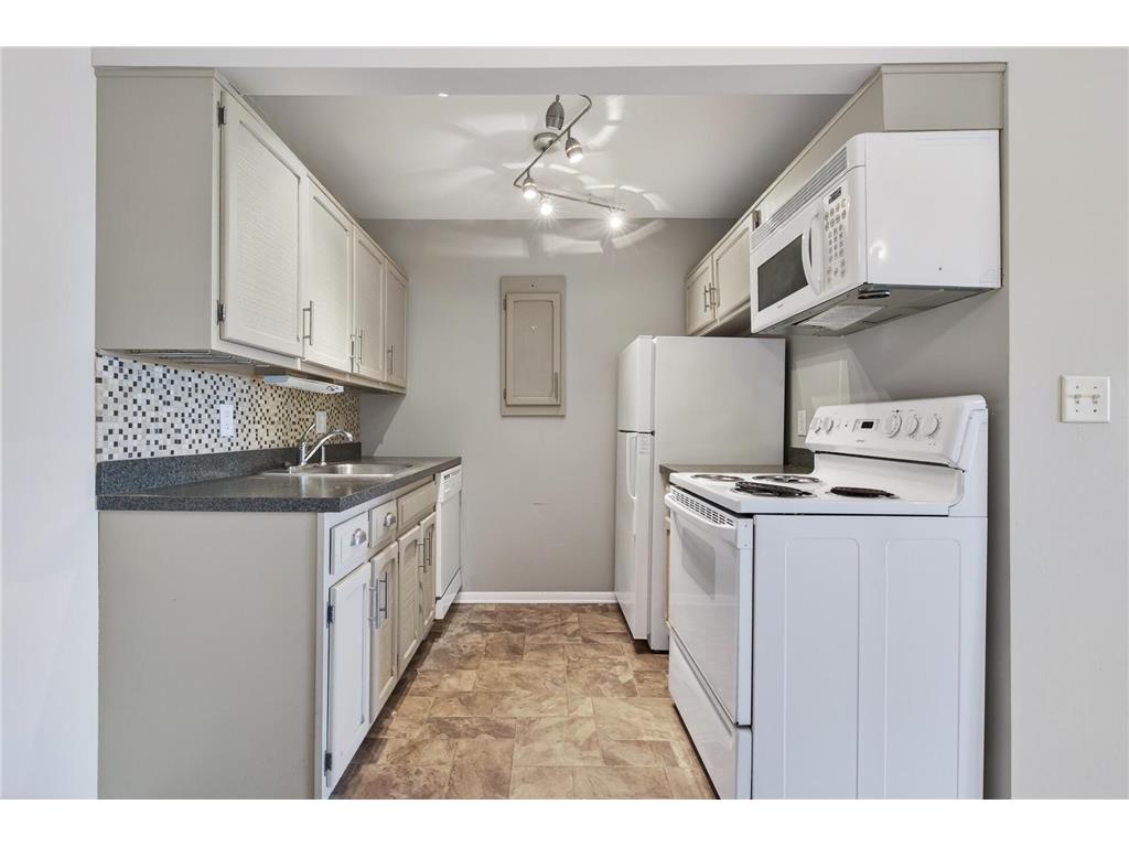 2690 Oxford Street N #239 Roseville MN 55113 7057012 image10