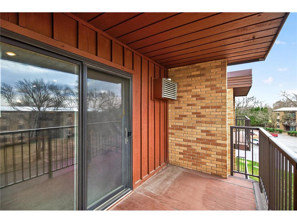 2690 Oxford Street N #239 Roseville MN 55113 7057012 image17