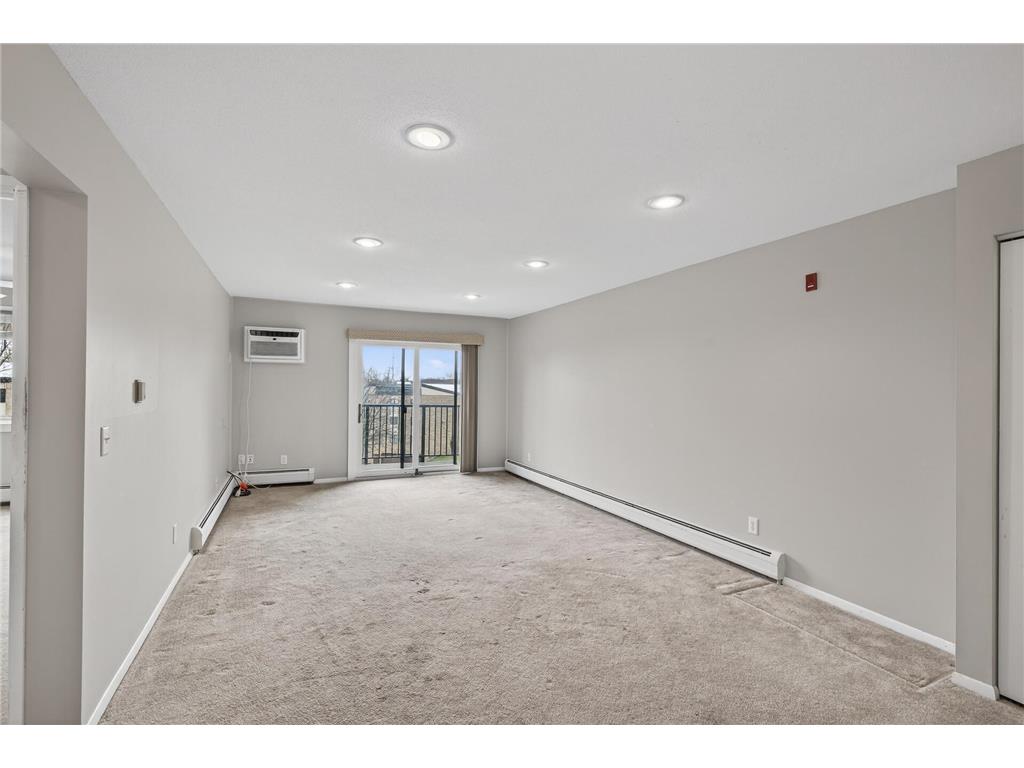 2690 Oxford Street N #239 Roseville MN 55113 7057012 image3