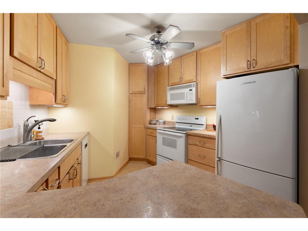 2690 Oxford Street N #246 Roseville MN 55113 6614374 image1