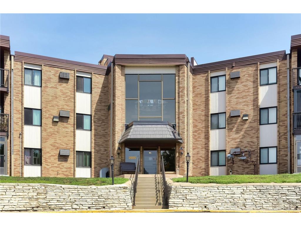 2690 Oxford Street N #252 Roseville MN 55113 6408651 image1