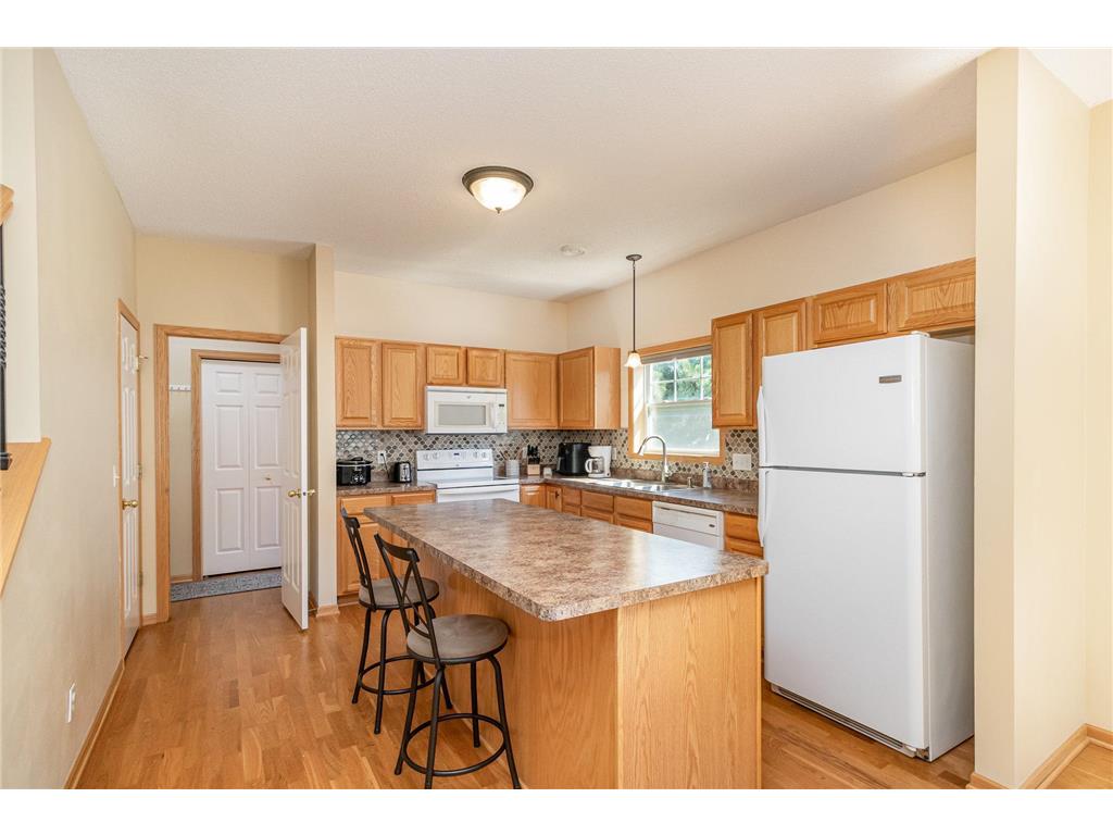 2692 Vierling Drive E Shakopee MN 55379 6696196 image1
