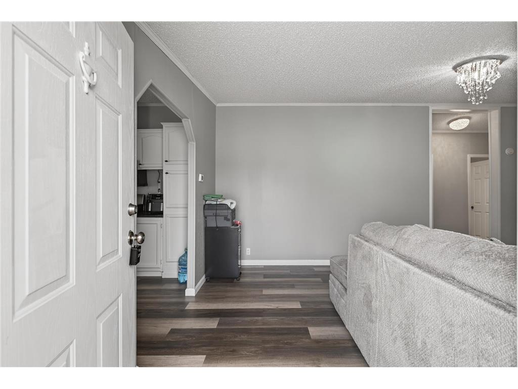 2695 Alissa Lane Maplewood MN 55119 7046236 image3