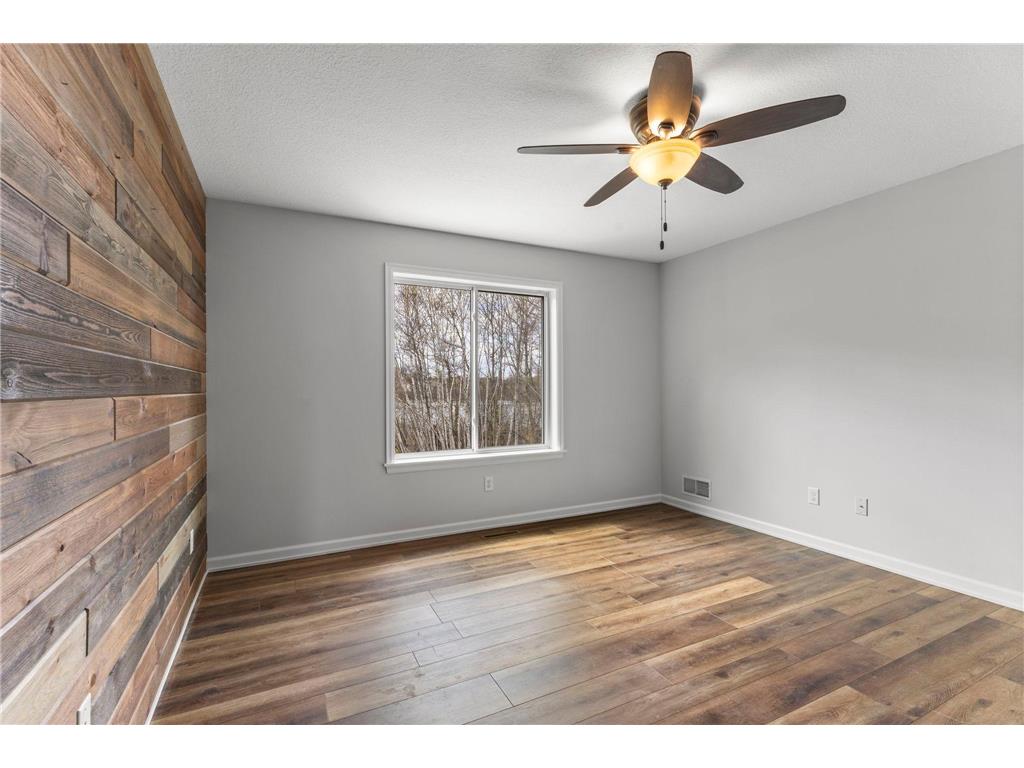 2697 Davis Street S Cambridge MN 55008 7062529 image17