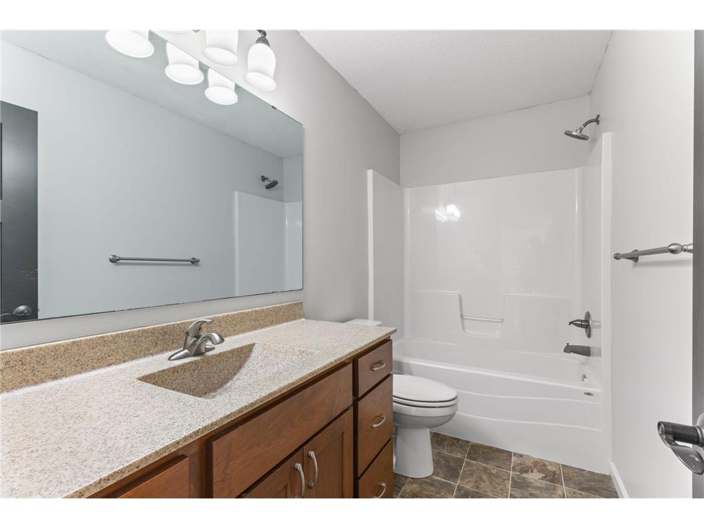2697 Davis Street S Cambridge MN 55008 7062529 image22