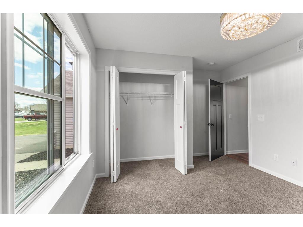 2697 Davis Street S Cambridge MN 55008 7062529 image24