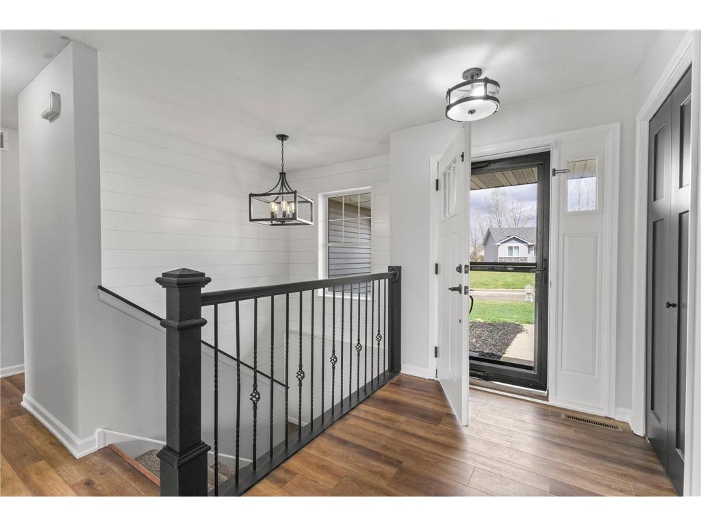 2697 Davis Street S Cambridge MN 55008 7062529 image9