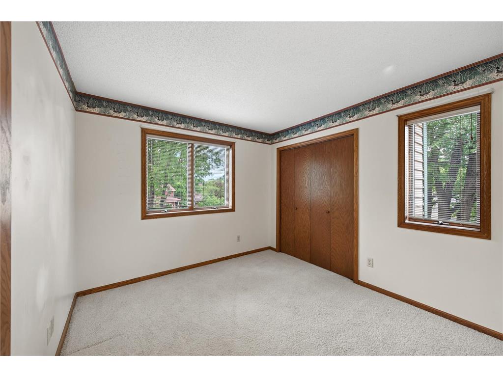 2697 Jessica Court Little Canada MN 55117 - Round Lake 7104592 image16