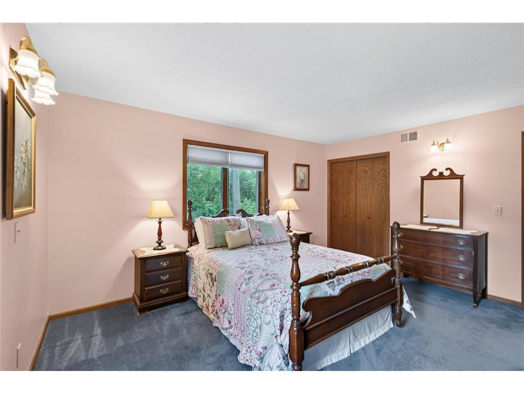 2697 Jessica Court Little Canada MN 55117 - Round Lake 7104592 image18