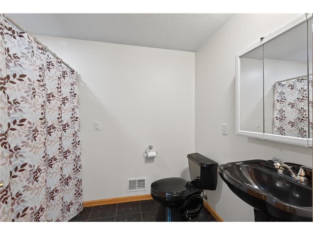 26987 Bayshore Drive NW Isanti MN 55040 - Long Lake 7047507 image36