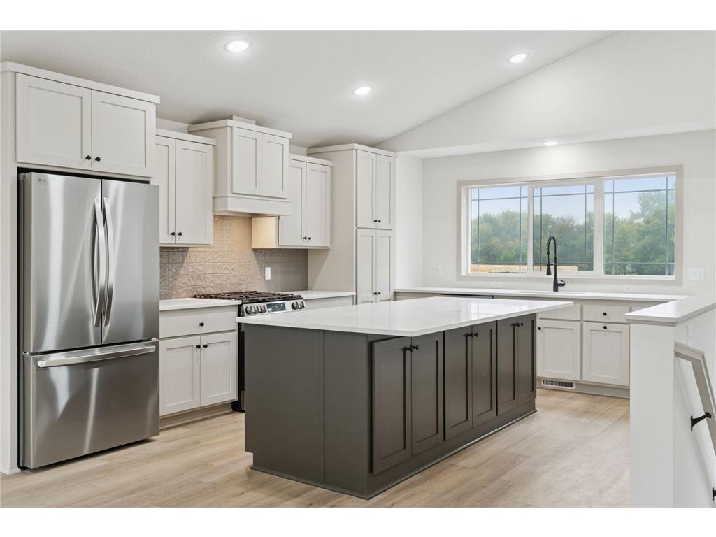 2699 128th Avenue NW Coon Rapids MN 55448 7001801 image1