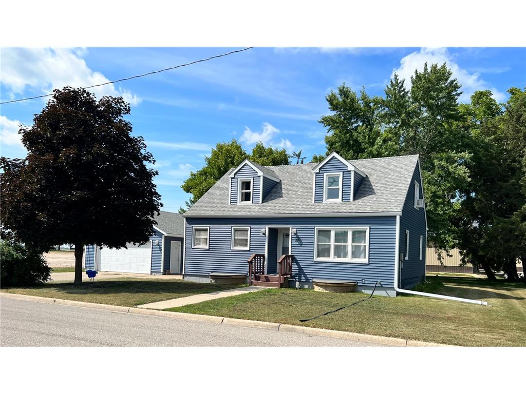 27 9th Avenue Minnesota Lake MN 56068 6413344 image1