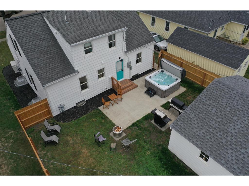 27 Division Street N #airbb Clara City MN 56222 6613990 image1