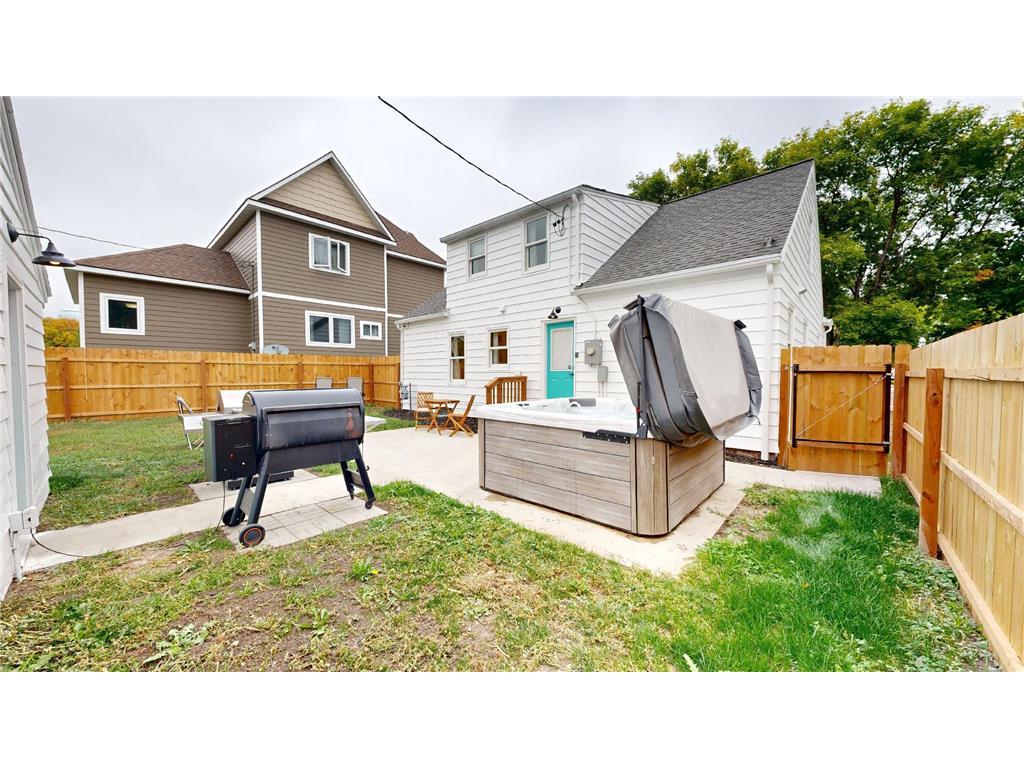 27 Division Street N #airbb Clara City MN 56222 6613990 image100