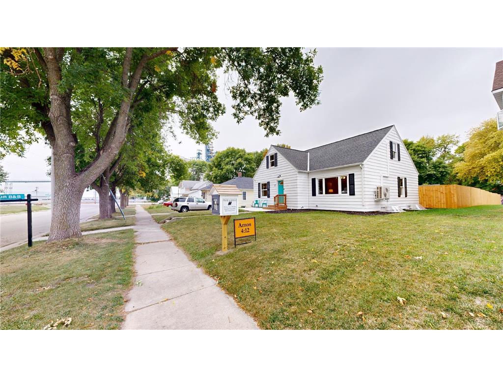 27 Division Street N #airbb Clara City MN 56222 6613990 image6