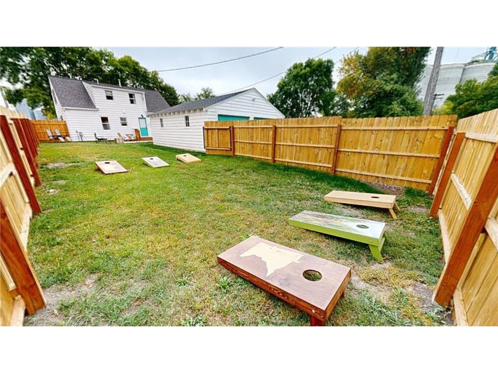27 Division Street N #airbb Clara City MN 56222 6613990 image101