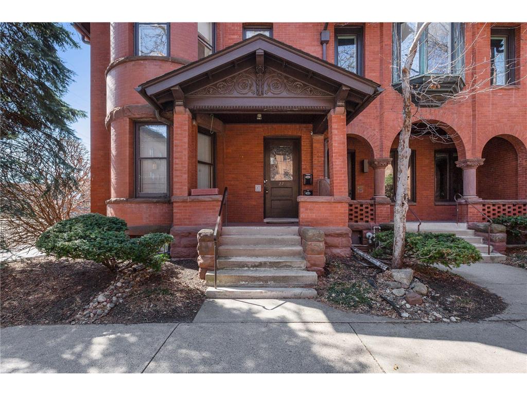 27 Saint Albans Street S #7 Saint Paul MN 55105 6498241 image1